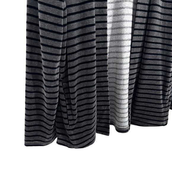 Talbots Medium Velour Soft Open Front Gray Long Sleeve Blouse Shirt Top Winter - Picture 4 of 7